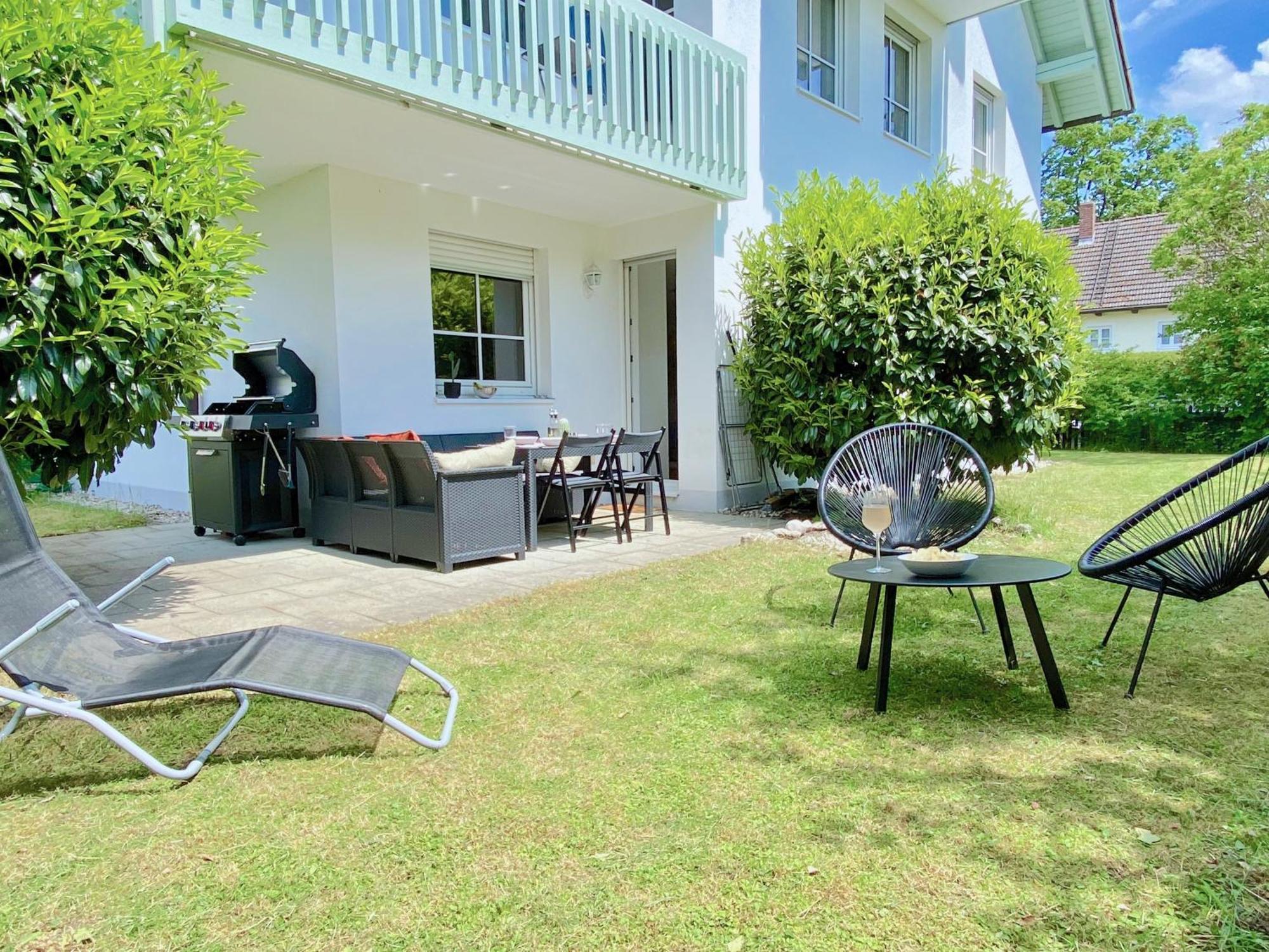 Snug Stays I 3 Zimmer Design Apartment Am See Mit Garten I Home Office I Highspeed Wifi Weßling Exterior foto